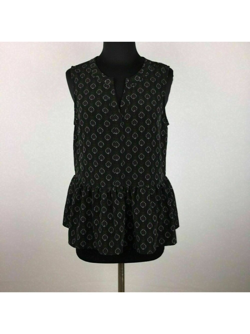 Cupcakes And Cashmere Tank Top Womens S Patterned V-Neck Peplum Cute Pretty